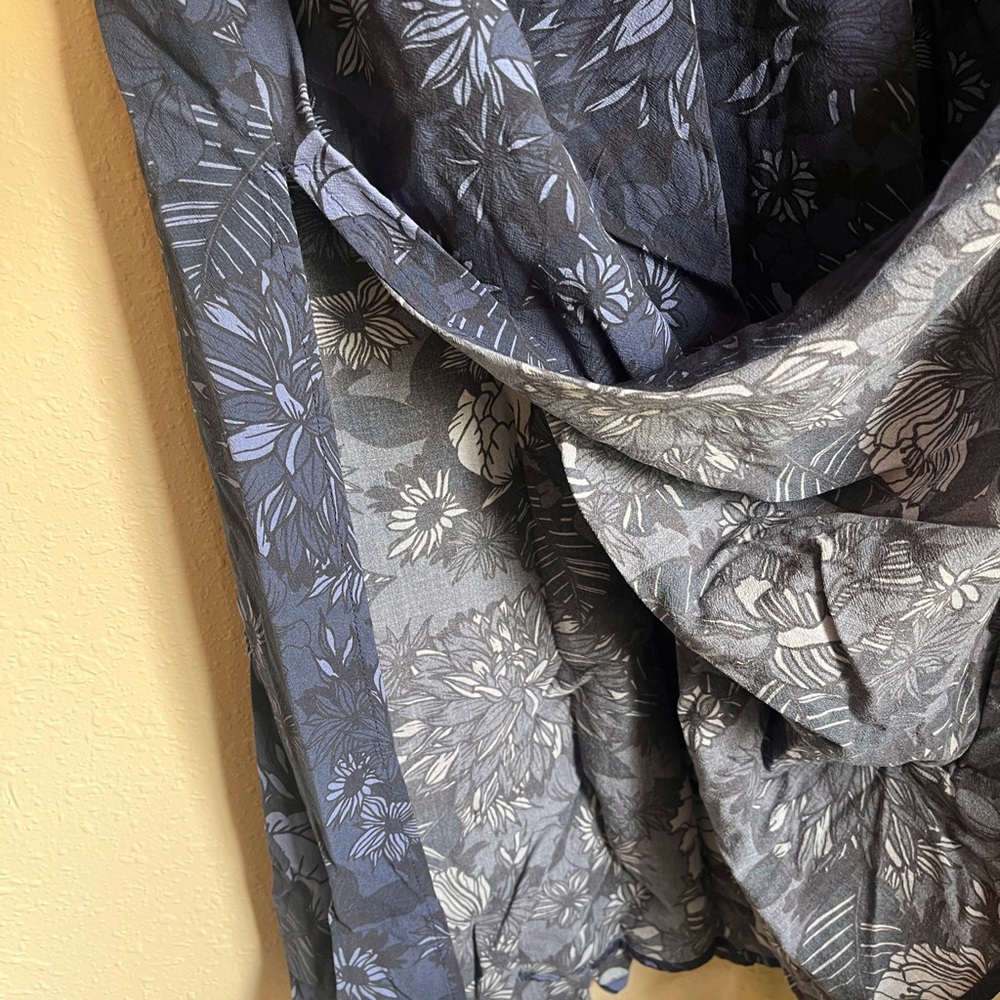 Marine Layer :: Emyln Blue Floral Wrap Midi Dress :: Small - Picture 8 of 14